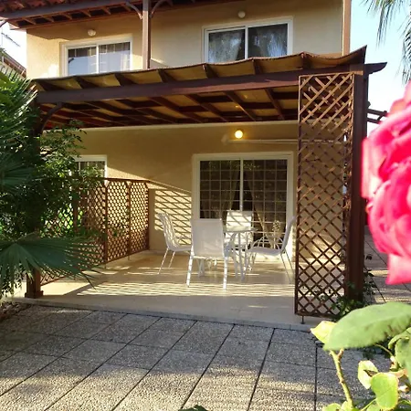 Nyaraló Maria Petros Beach Houses *